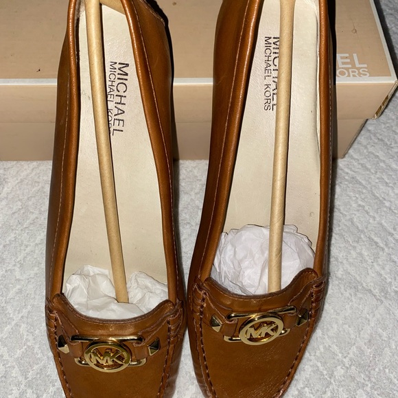 Michael Kors Leather Loafers, 9, luggage color - Picture 9 of 10
